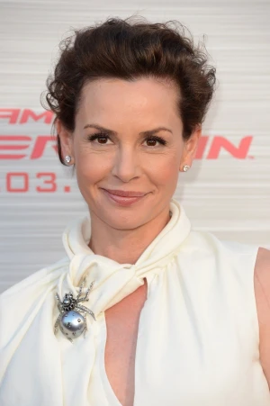 Embeth Davidtz