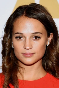 Photo of Alicia Vikander