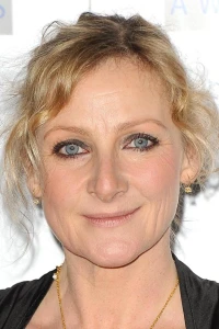 Photo of Lesley Sharp