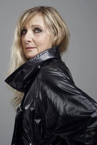 Photo of Lesley Sharp
