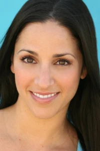 Photo of Julia Lea Wolov