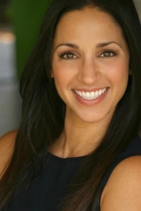 Photo of Julia Lea Wolov