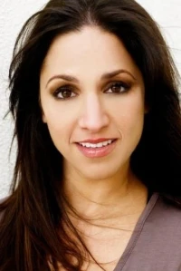 Photo of Julia Lea Wolov