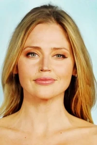 Photo of Estella Warren