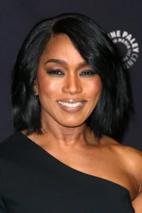 Photo of Angela Bassett