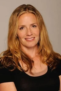 Photo of Elisabeth Shue