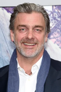 Photo of Ray Stevenson