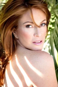 Photo of Angie Everhart