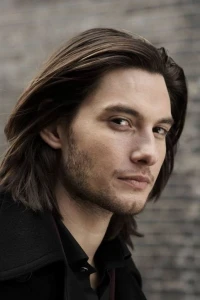 Photo of Ben Barnes