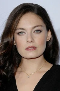 Photo of Alexa Davalos