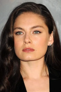 Photo of Alexa Davalos