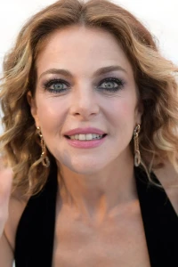 Photo of Claudia Gerini