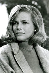 Photo of Honor Blackman
