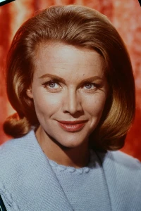 Photo of Honor Blackman
