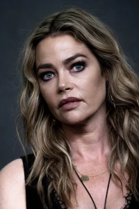 Photo of Denise Richards