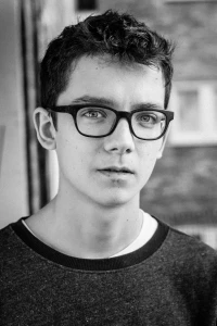 Foto de Asa Butterfield