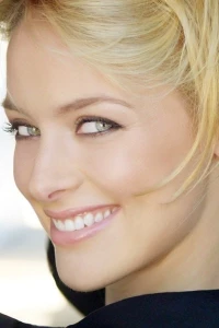 Photo of Rachel Skarsten