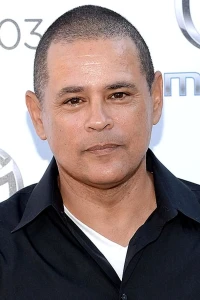 Foto de Raymond Cruz
