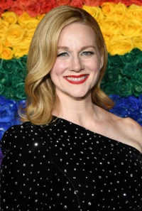 Photo of Laura Linney