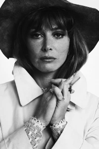 Photo of Lee Grant