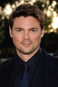 Foto de Karl Urban