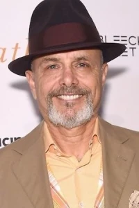Photo of Joe Pantoliano