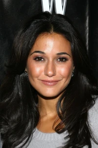 Foto de Emmanuelle Chriqui
