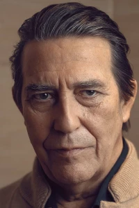 Photo of Ciarán Hinds