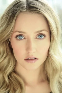 Photo of Emily Tennant