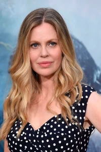 Photo of Kristin Bauer