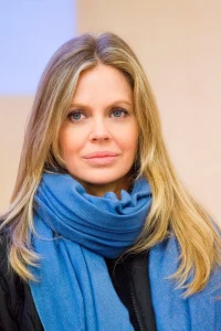 Photo of Kristin Bauer