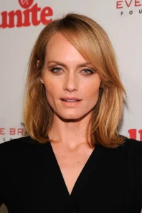 Photo of Amber Valletta