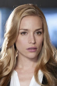 Photo of Piper Perabo