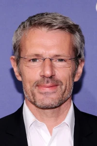 Photo of Lambert Wilson