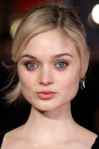 Photo of Bella Heathcote