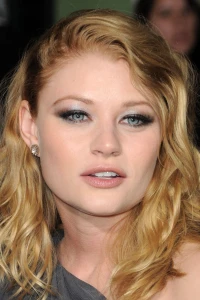 Photo of Emilie de Ravin