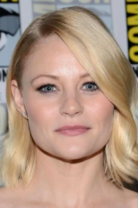 Photo of Emilie de Ravin