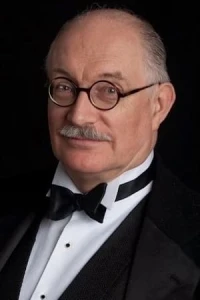 Photo of Simon Jones