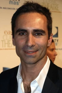 Photo of Nestor Carbonell