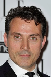 Photo of Rufus Sewell