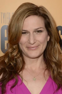 Photo of Ana Gasteyer
