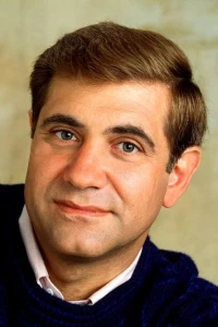 Photo of Dan Lauria