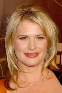 Photo of Kristy Swanson