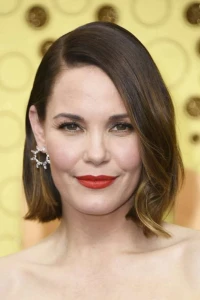 Photo of Leslie Bibb