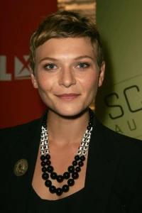 Photo of Leeanna Walsman