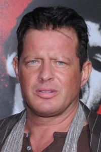 Foto de Costas Mandylor