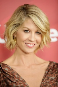 Photo of Jenna Elfman