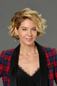 Photo of Jenna Elfman